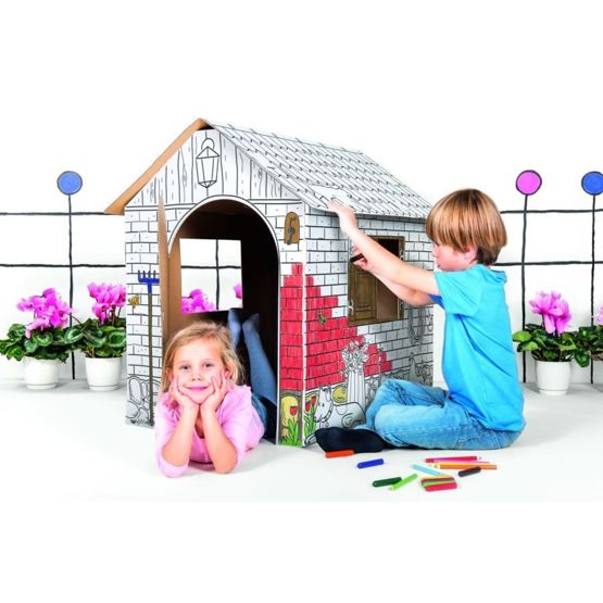Kinderhaus aus Pappe